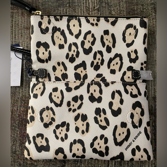 Dooney & Bourke Black/Leopard foldover zip crossbody. - Picture 4 of 15